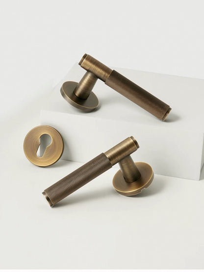 Knurled Solid Brass Door Lever, Locked Door Handle